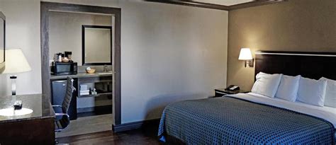 hawthorne plaza inn|Rooms available at Hawthorne Plaza Inn Near LAX.